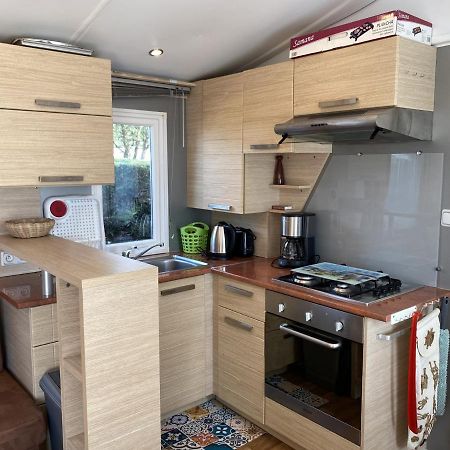 Mobil-Home A Fouras : Proche Plage, 2 Chambres, Tv, Plancha, Parking, Ideal Famille - Fr-1-709-58 Экстерьер фото